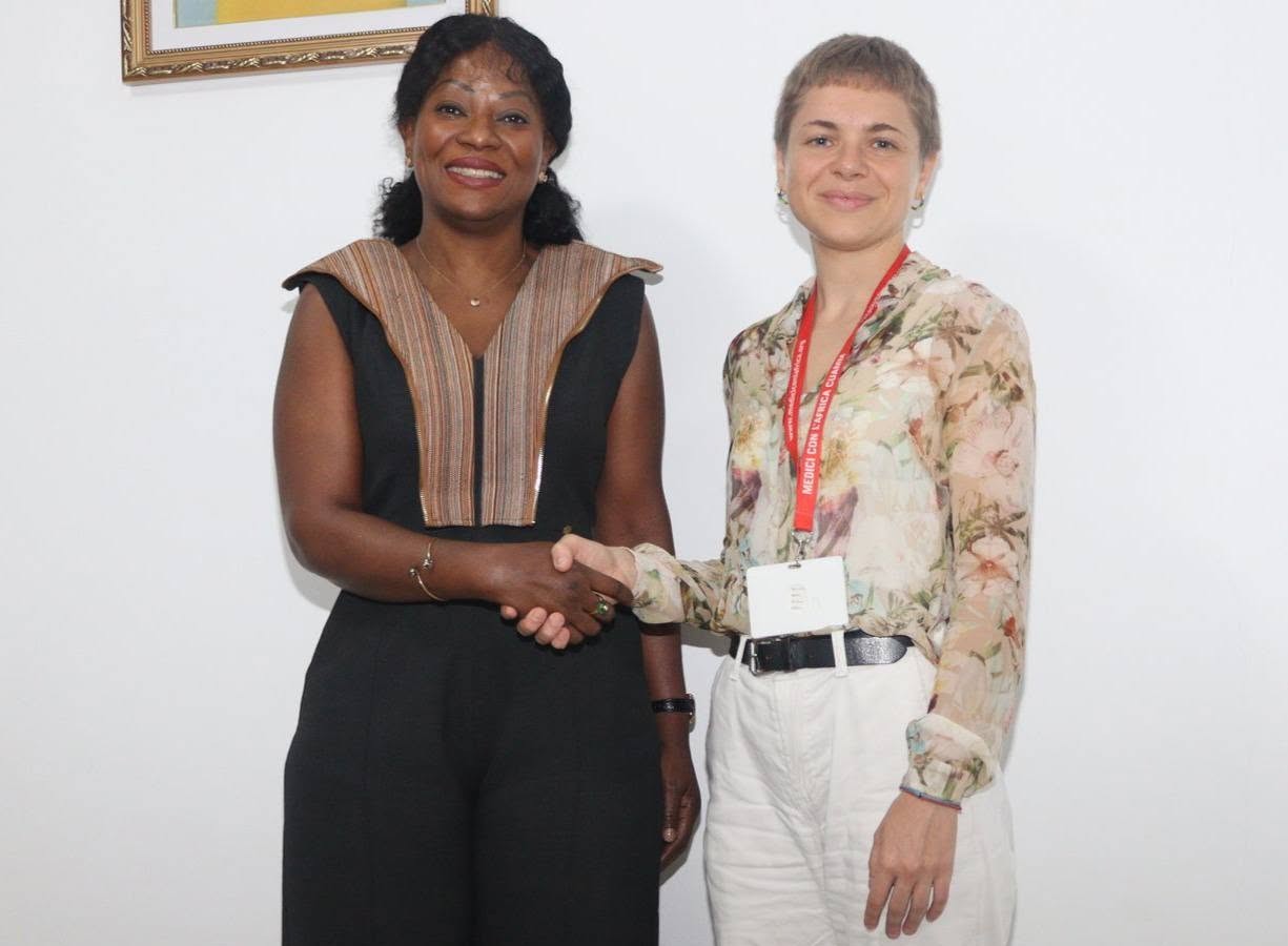 Lire la suite à propos de l’article Audience institutionnelle: La Présidente du CCM Côte d&rsquo;Ivoire Dr Danielle ADJAFI, a reçu en audience Anna CAVESTRO de l&rsquo;ONG internationale Médecins avec l&rsquo;Afrique (CUAMM)
